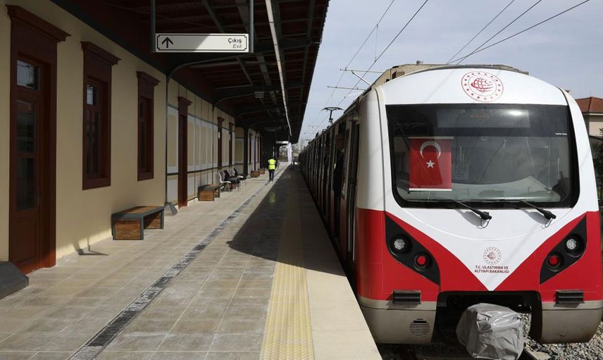 Raylı sistem açılışı için İstanbul'da bazı yollar trafiğe kapatıldı!