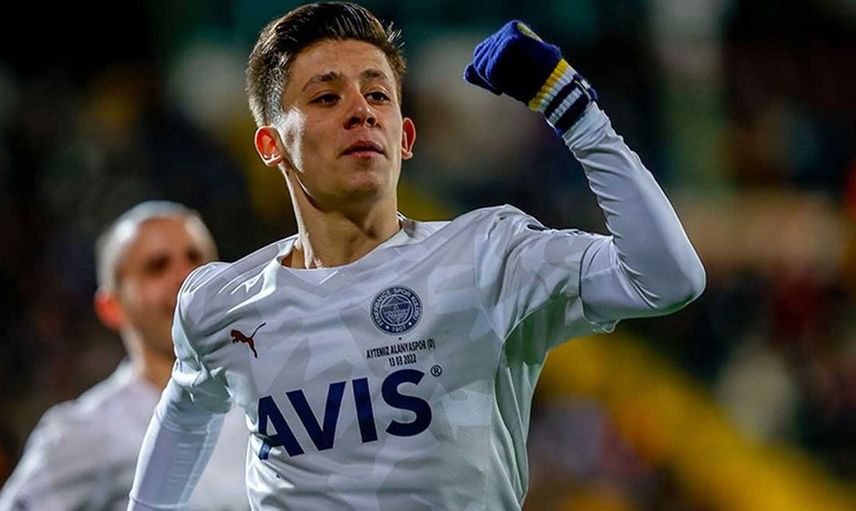 Real Madrid Arda Güler cevherini fark etti!
