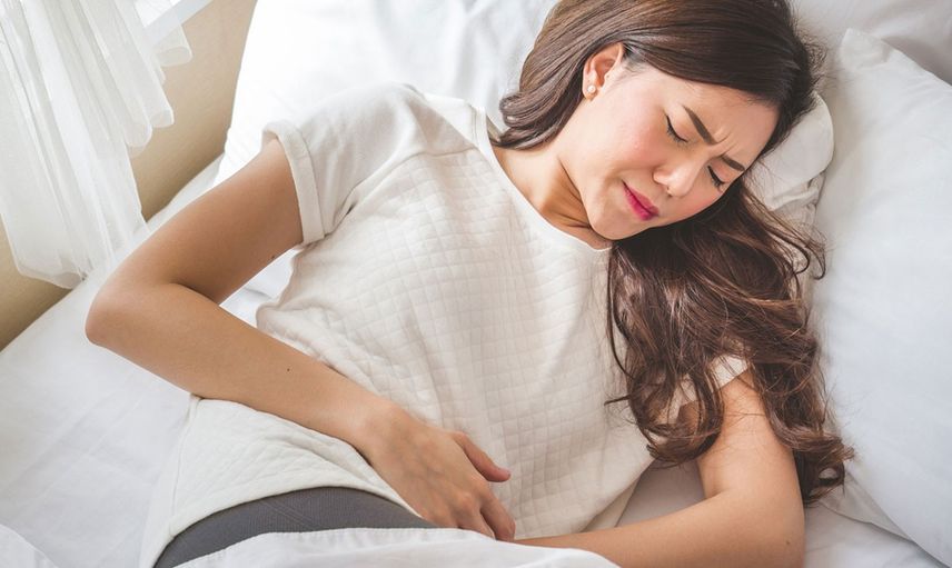 Regl ağrısı neden olur, nasıl geçer? Regl ağrısına iyi gelen besinler 