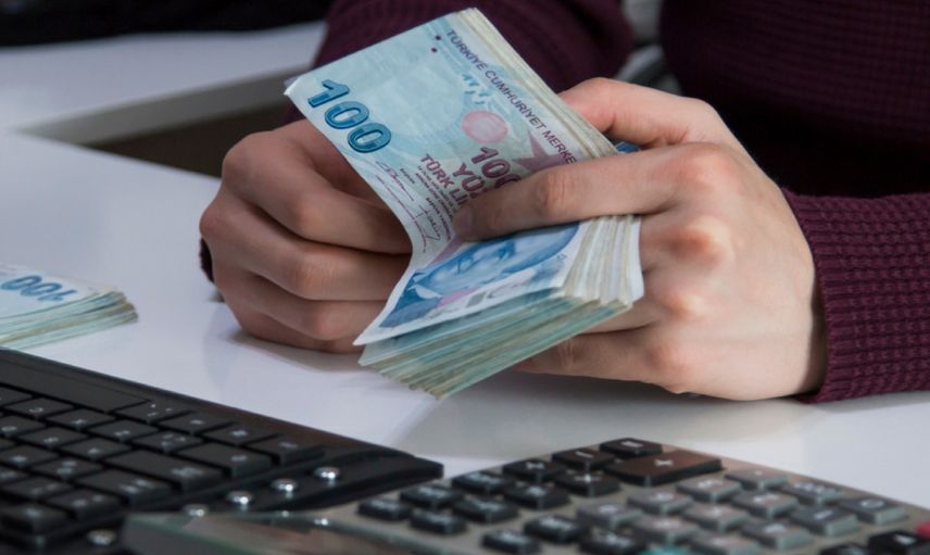 Resmi Gazete’de yayımlandı bir devir kapandı: Kamuda artık birden fazla maaş alınamayacak