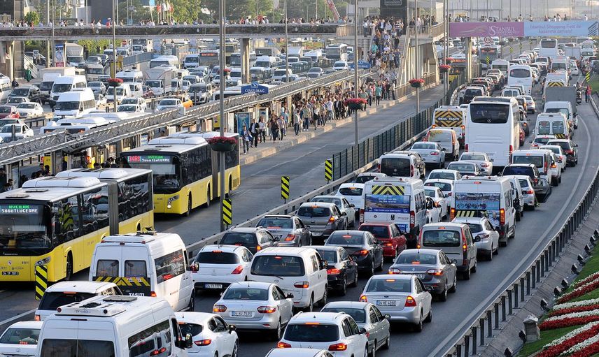 Resmi Gazete'de yayımlandı! Trafik sigortası yönetmeliğinde flaş değişiklik 