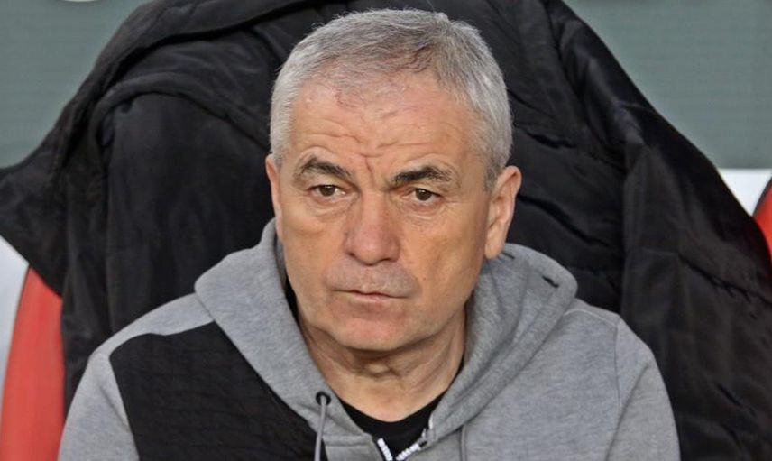 Rıza Çalımbay, Antalyaspor maçının ardından Nuri Şahin'e oyuna aldığı oyuncular nedeniyle sitem etti
