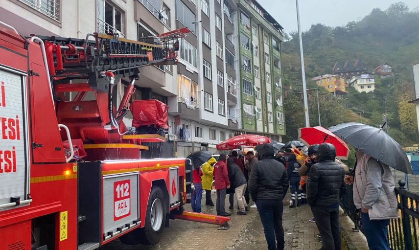Rize'de heyelan: Bir kişi hayatını kaybetti