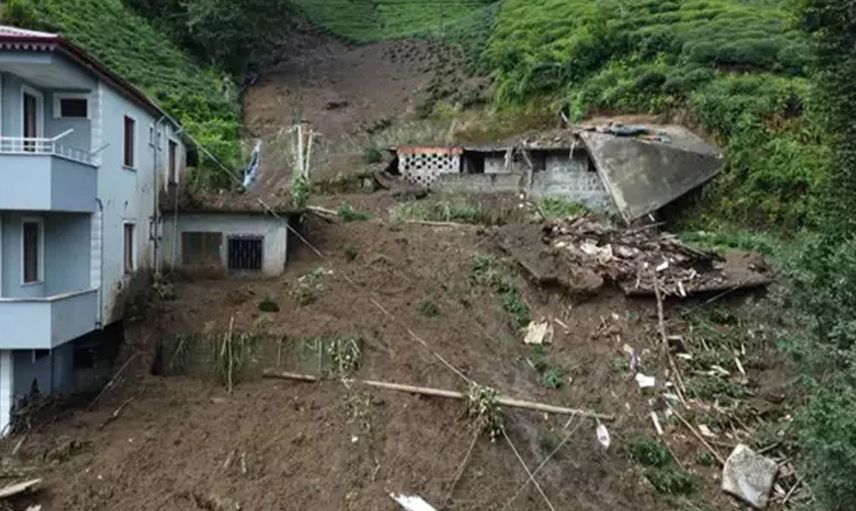 Rize’de heyelan riski: 16 ev boşaltıldı