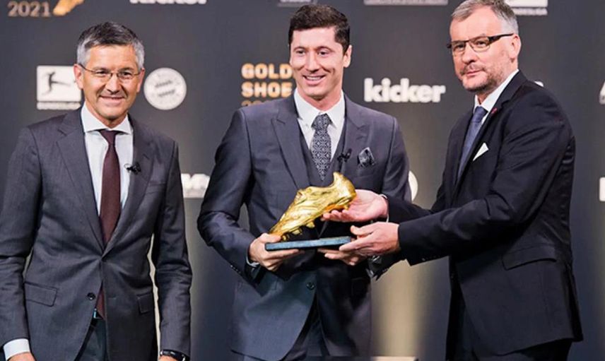 Robert Lewandowski Altın Ayakkabı Ödülünü Aldı!