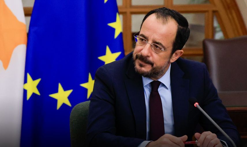Rum basınından Hristodulidis’e: "Çözümü halkla ilişkiler faaliyetine dönüştürdü"
