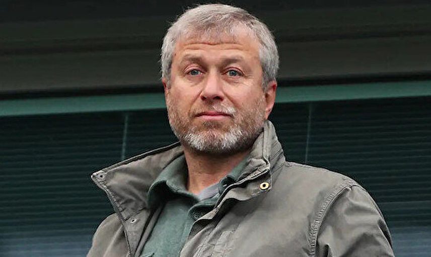Rus İş İnsanı Roman Abramovich'in mal varlıklarının dondurulması nedeniyle Chelsea'nin satışı askıya alındı!