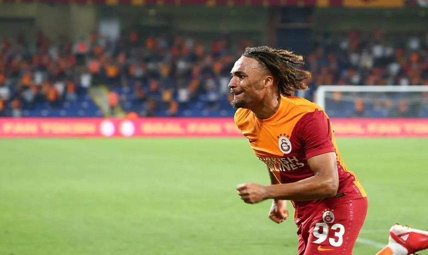 Sacha Boey Strasbourg’a transfer olacak mı? Strasbourg Sacha Boey’in peşinde mi? Galatasaray’da kadro dışı kalan Boey’e Fransız ekibi talip oldu