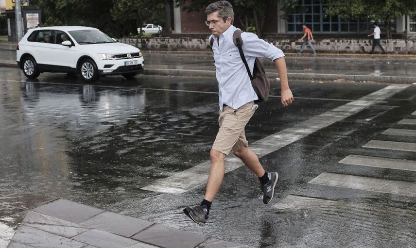 Sağanak Devam Ediyor! 3 Bölge İçin Meteoroloji'den Uyarı Yapıldı! 17 Haziran Hava Durumu