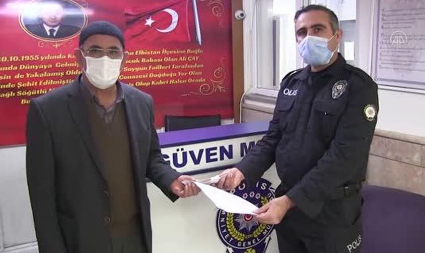 Sağlık Ocağına Giderken Yolda Bulduğu 18 Bin Lirayı Polise Teslim Etti!