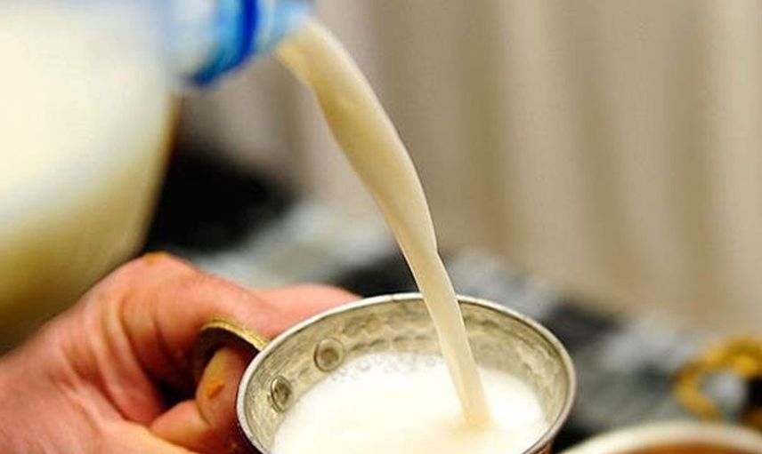 Sağlıklı olacağımızı zannedip zehir içiyoruz: Süte su ve nişasta katıldığı nasıl anlaşılır? Hileli süt nasıl anlaşılır?