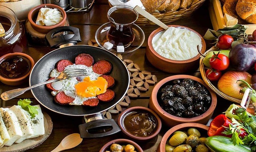 Sahur nedir, neden yapılır? Sahurda tok tutan yiyecekler nelerdir? Sağlıklı bir oruç için sahurda tüketilmesi gerekenler