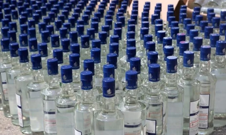 Sakarya'da 820 litre sahte alkol ele geçirildi