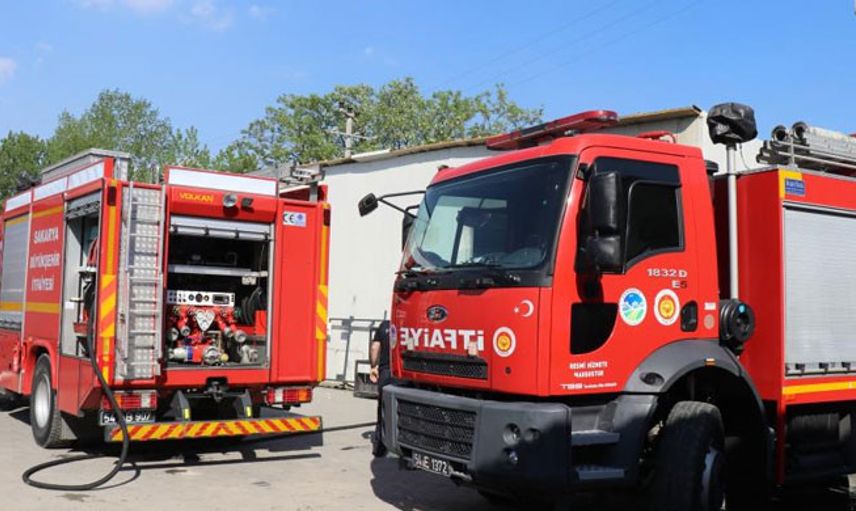 Sakarya’da Boyahanede Yangın Meydana Geldi