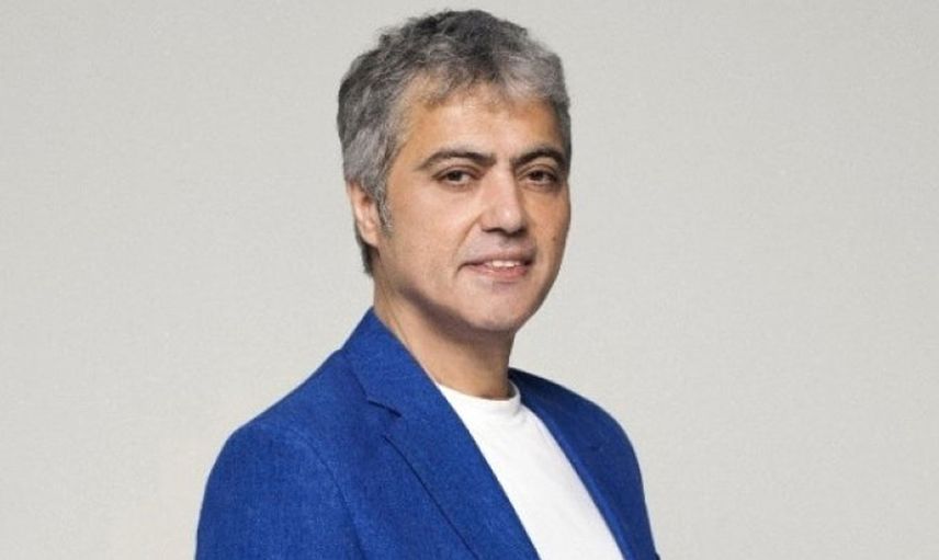 Sakarya'da düzenlenen festivalde Cengiz Kurtoğlu'nun sahne aldığı esnada silahlı çatışma çıktı!