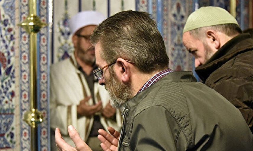 Salavat nasıl getirilir? Salavatı şerife nasıl çekilir? Salâtu selam okunuşu ve anlamı