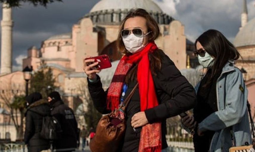Salgına Rağmen İstanbul'da Turist Sayısı Artmaya Devam Ediyor, Liderlik İranlılarda
