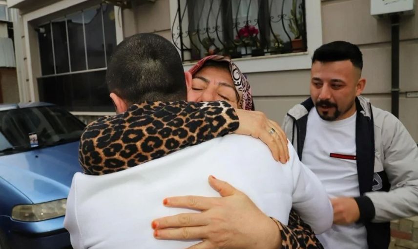 Şam zindanında 14 ay! Manisalı Engin yurda döndü