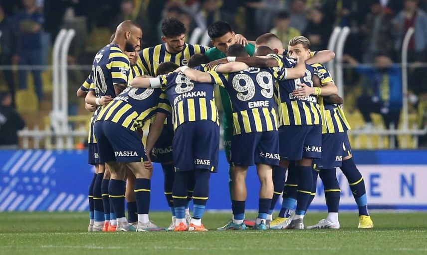 Samet Akaydın’dan Trezeguet’e olay hareket: Sosyal medyada büyük tepki tepki topladı