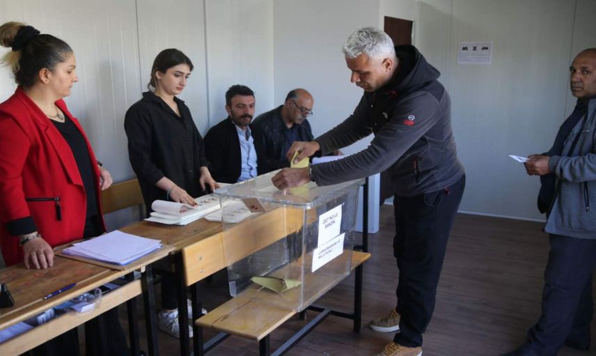 Sandık heyecanını yürekleri kaldırmadı: Oy kullanmaya giderken hayatlarını kaybettiler