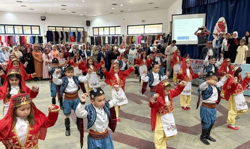 Sandıklı'da Hayat Boyu Öğrenme Sergisi Açıldı