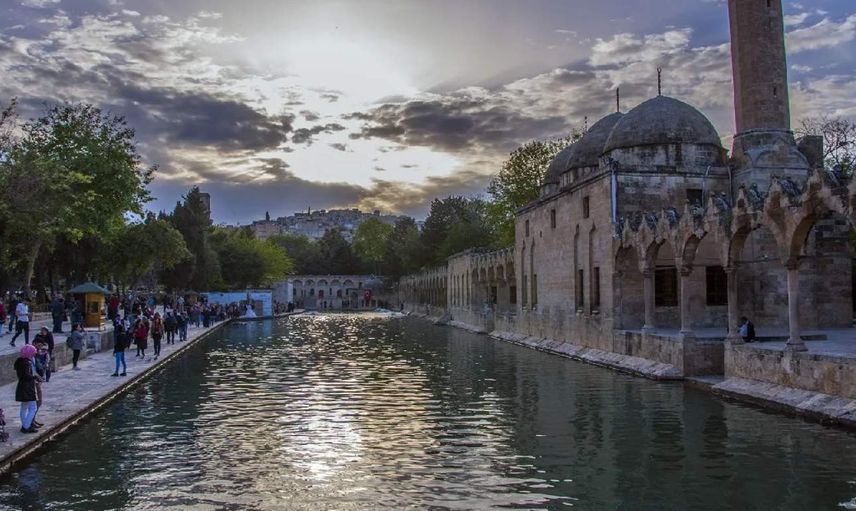Şanlıurfa sahur ve iftar vakti 2023