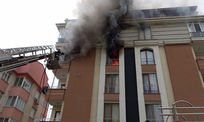 Şarja Takılı Telefondan Yangın Çıktı!