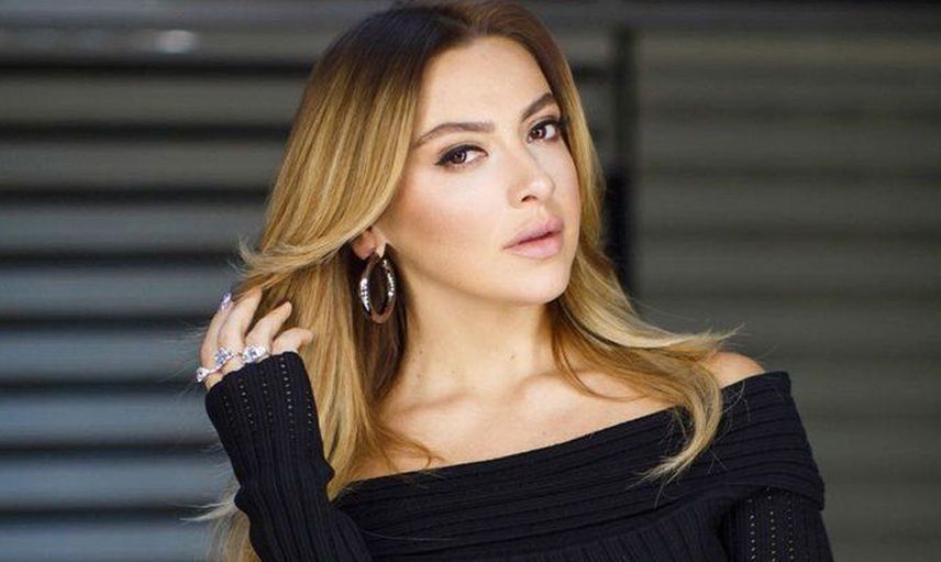 Şarkıcı Hadise'ye Cinsel İçerikli Mesajlar Atan Saplantılı Hayran Hakkında Mahkeme Kararını Verdi