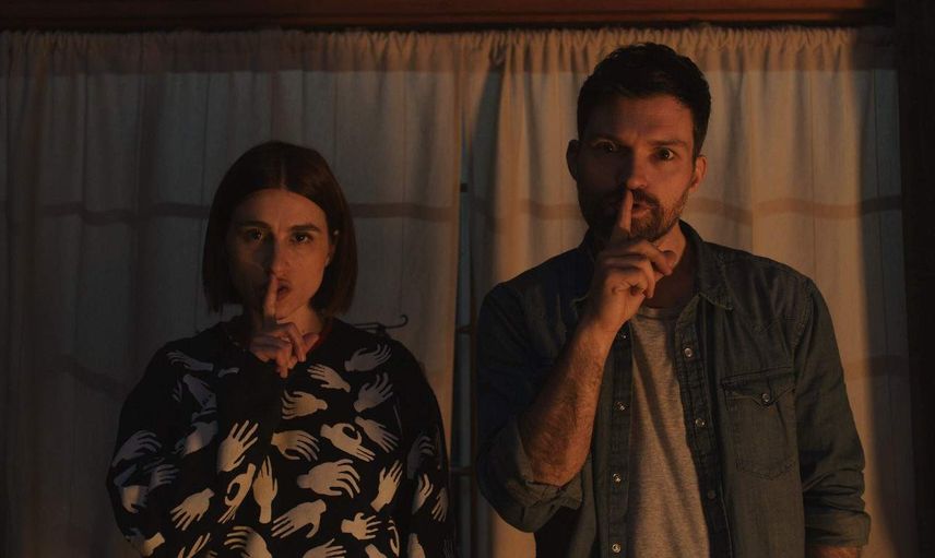 Scare Me film konusu ve oyuncuları