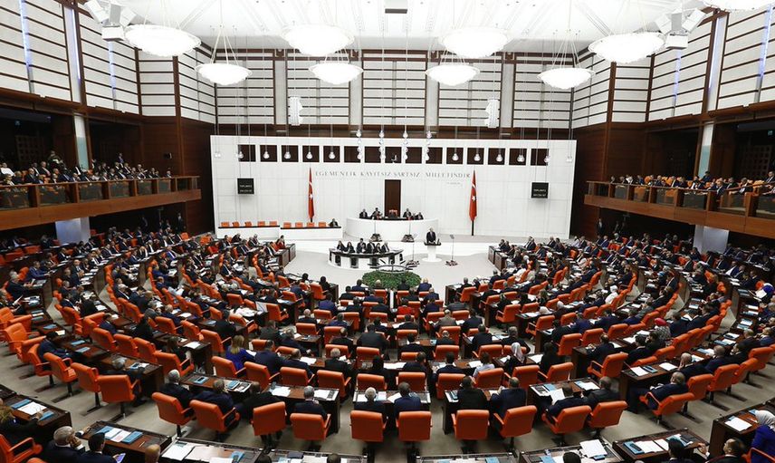 Seçmen merak ediyordu: TBMM Başkanı açıkladı! Bakanlar görevlerine devam edecek mi?