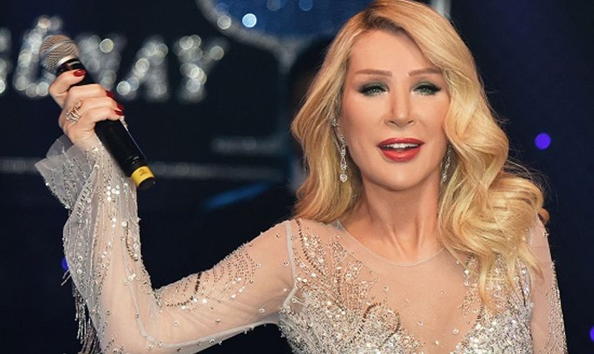 Seda Sayan'dan genç sevgilisine büyük veto! Çağlar Ökten bir daha ünlü şarkıcının vokalistliğini yapmayacak