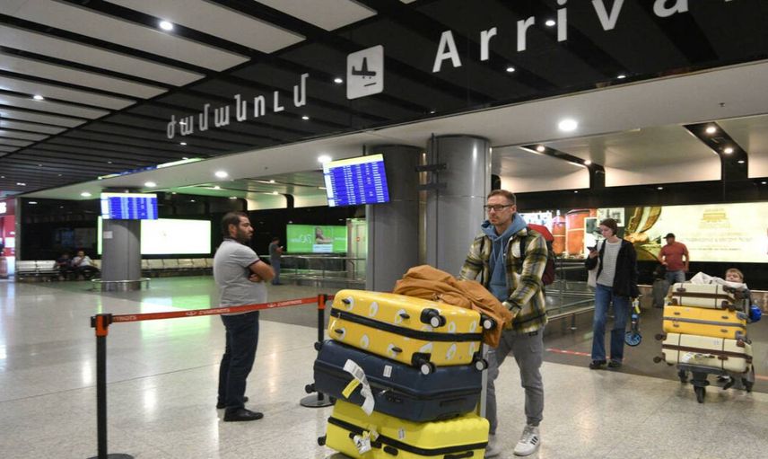 Seferberlik başladı: Rusya’dan kaçanlar Kazakistan sınırına yığıldı