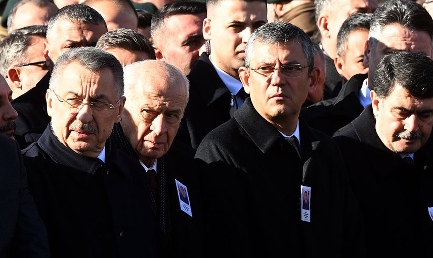Şehit annesinden Özgür Özel'e tepki: Hangi yüzle buraya geliyor?