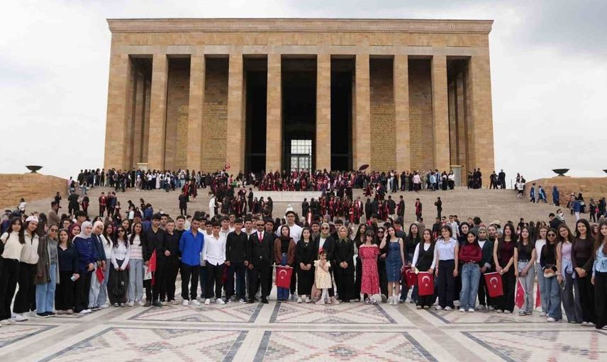 Şehitkamil’in gençleri Ankara’ya geziler düzenliyor