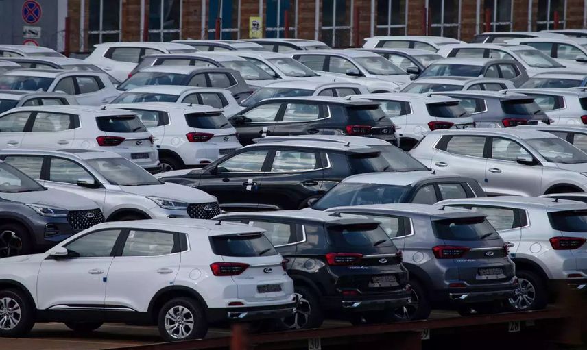 Sektörde 27 yıl sonra bir ilk yaşandı: Otomobilde fiyatlara 100 bin TL zam geldi