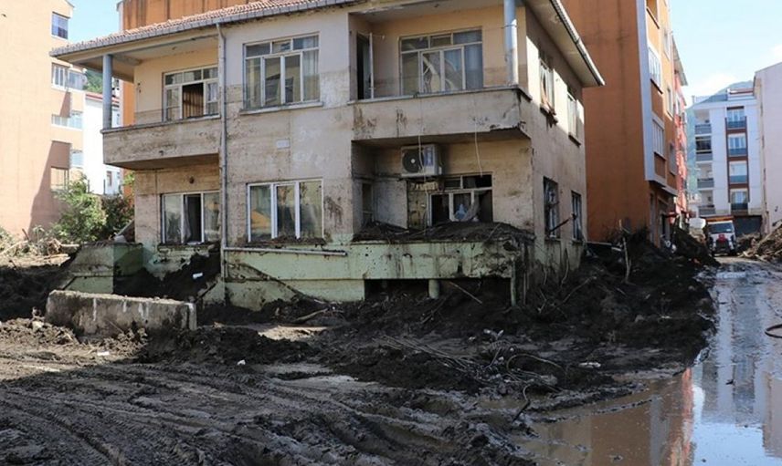 Sel Suları Çekildi Korkutan Manzara Ortaya Çıktı