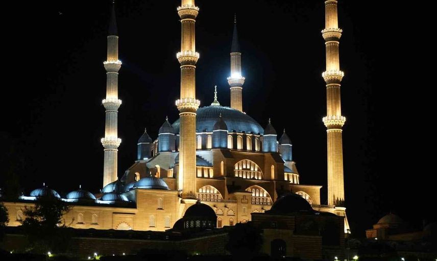 Selimiye Camii'nden yükselen selalar 15 Temmuz şehitleri için okundu