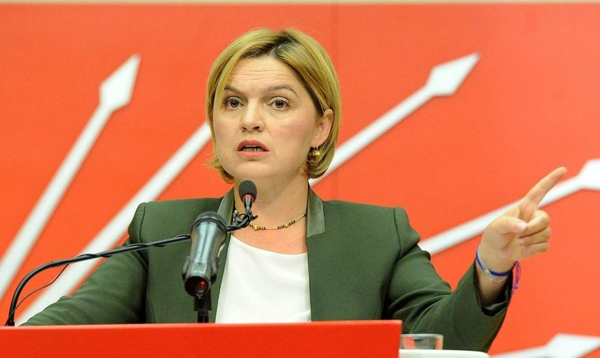 Selin Sayek Böke kimdir? Selin Sayek Böke nereli? Selin Sayek Böke kaç yaşında? Selin Sayek Böke hayatı ve biyografisi
