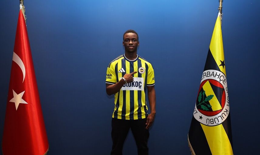 Senegal’in parlayan yıldızı Amara Diouf artık Fenerbahçe’de