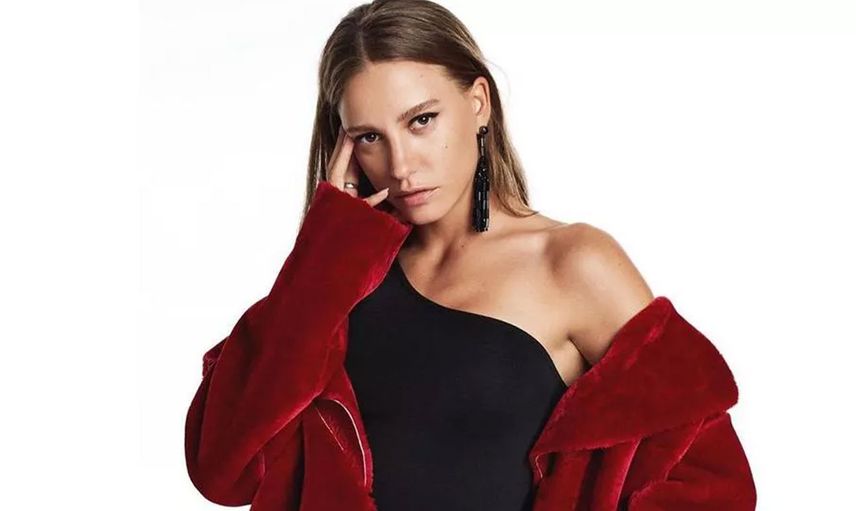 Serenay Sarıkaya Saklansa da Kaçamadı! Güzel Oyuncu Umut Evirgan'ın Arabasında Yakalandı