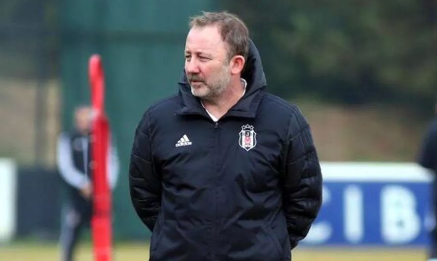 Sergen Yalçın'dan Sporting Lizbon-Beşiktaş Maçı Öncesi Takımla Toplantı!