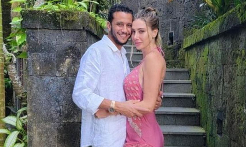 Şeyma Subaşı ve Sevgilisinden Romantik Pozlar!