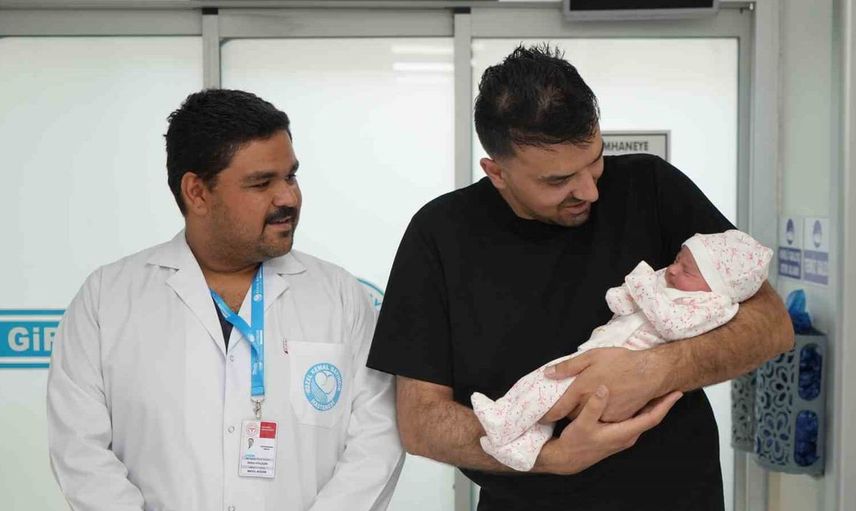 Sezaryen sonrası normal doğum yapmak için 503 kilometre yol katetti