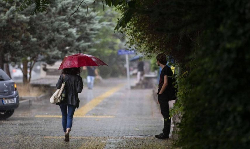 Sıcaklıkların düşeceği tarih belli oldu: Meteoroloji’den o illerde yaşayanlara uyarı