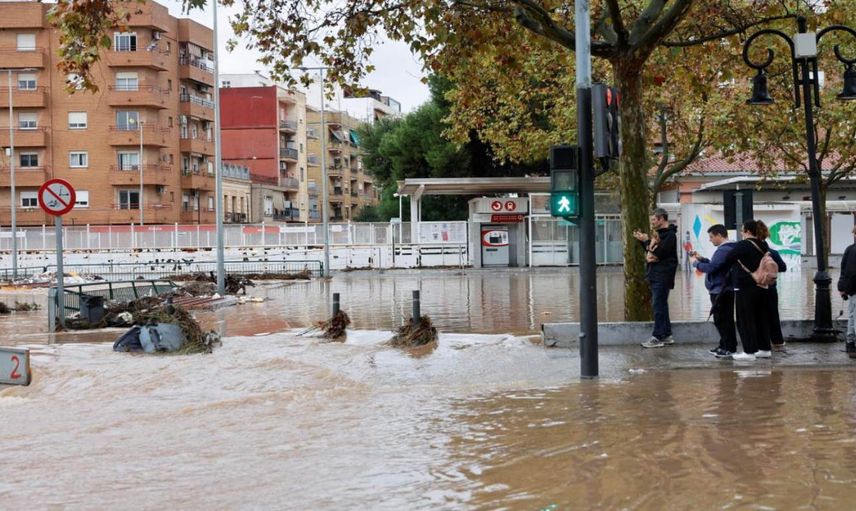 Şiddetli yağış ve fırtına can aldı: En az 11 kişi hayatını kaybetti