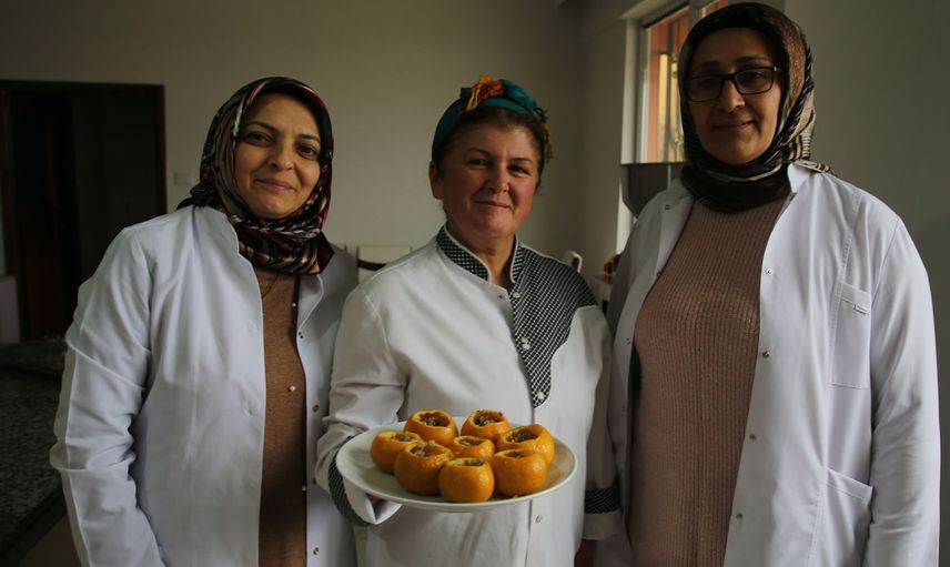 Sıfır Atık projesine kadınlar el attı: Geri dönüşümde mandalinalarda nasibini aldı!