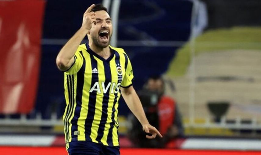 Sinan Gümüş 100. Maçına Çıktı