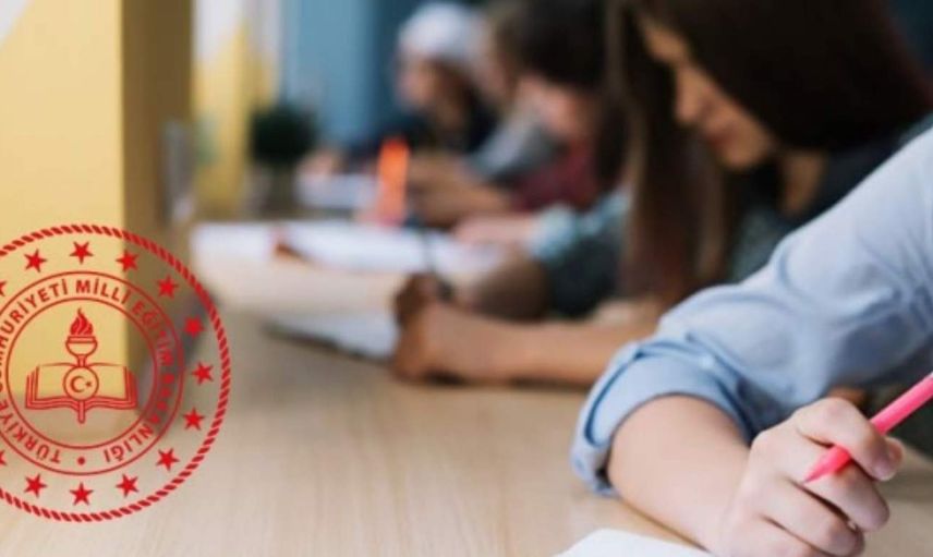 Sınav görevli cezası nedir? Sınav görevi almama cezası nasıl verilir? Sınav görevi cezası alan öğretmen, ne kadar süre sınav görevi alamaz? MEB sınav görevi ceza yönetmeliği