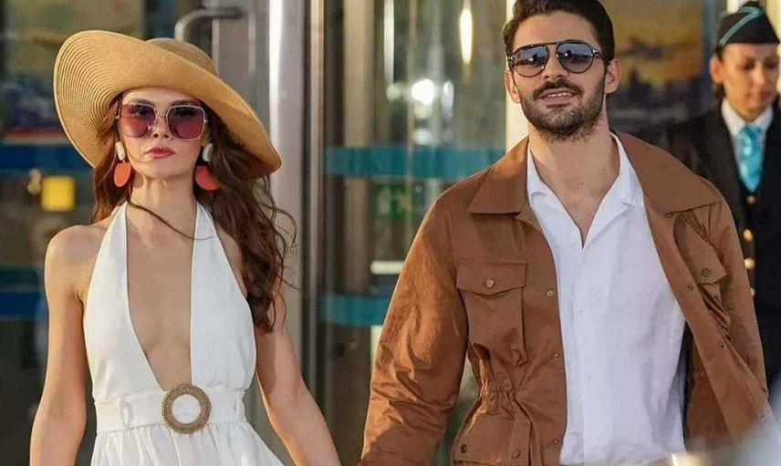 Sinem Ünsal’ın süper mini elbisesi ve göğüs dekoltesi yürek hoplattı! Ünsal dans videosuyla kısa sürede viral oldu