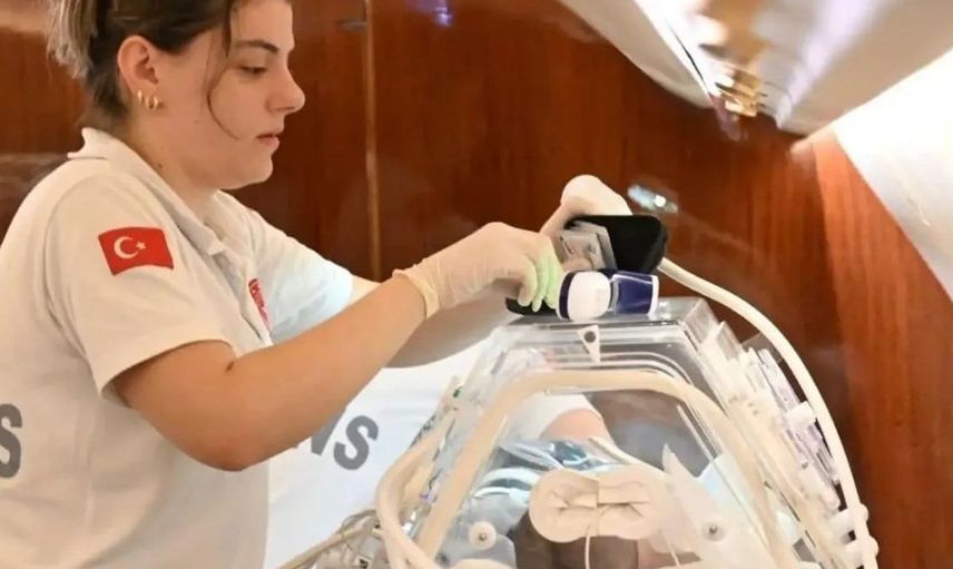 Şırnak’ta 4 aylık kalp hastası bebek ambulans uçakla İstanbul’a sevk edildi
